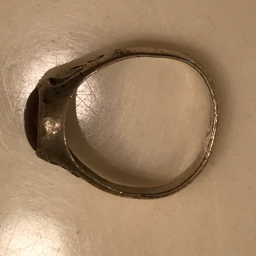 Woman's ring - Picture 2 of 3